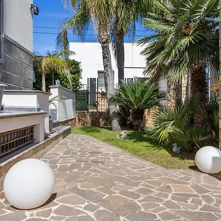 Deliziosa Con Piscina Privata Villa *
